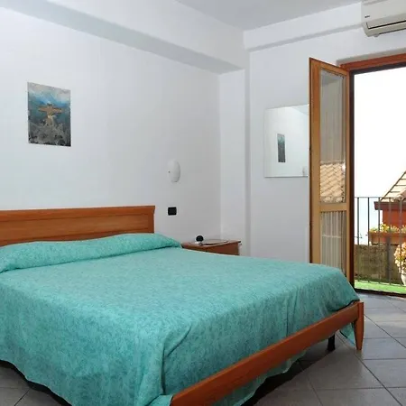Apartment La Rosa Dei Venti Gulf Bedroom Amalfi